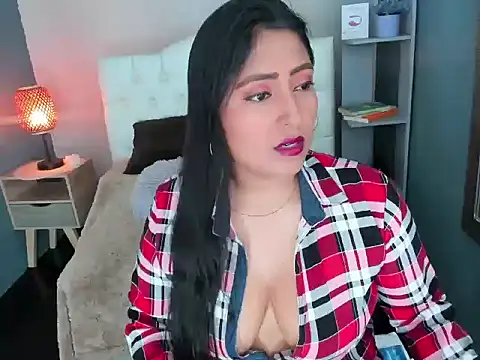 MoanaXMoon online show from July 2026 07:12:02 PM