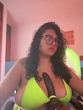 Snapshot of SarahSoleil chatting on July 2026 11:37:01 PM SarahSoleil online show from July 2026 11:37:01 PM