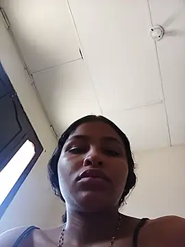 Lia Foz online show from July 2026 02:13:01 PM