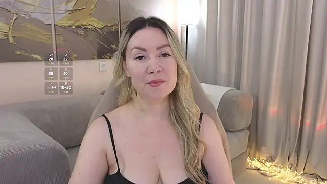 ElleHerry online show from July 2026 07:11:01 PM