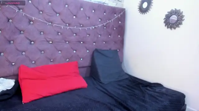 Snapshot of gabriela_grace chatting on September 2025 02:30:02 PM gabriela grace online show from September 2025 02:30:02 PM