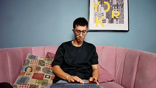 Keny Romero online show from July 2026 04:39:33 PM