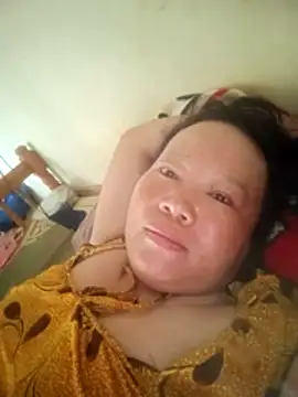 Queenie9z online show from July 2026 07:28:01 AM