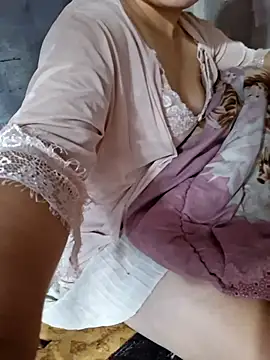 Naly2000 online show from July 2026 06:06:02 PM