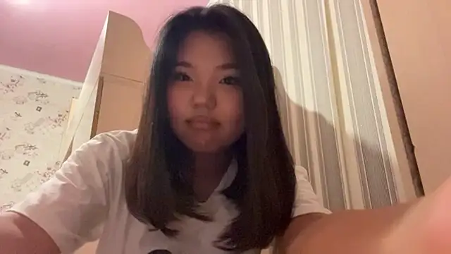 JohannaMickiewicz online show from July 2026 03:10:01 PM