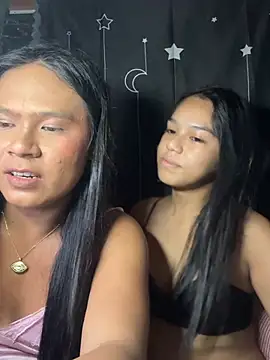 cuttiegurlSam online show from August 2026 03:32:02 PM