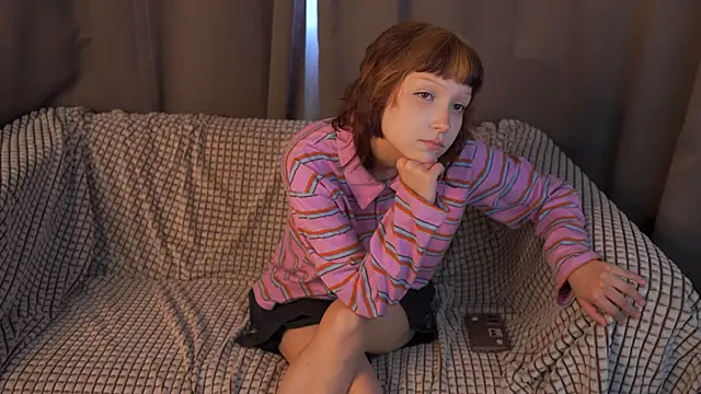 WinifredCrisalli online show from July 2026 05:05:02 AM