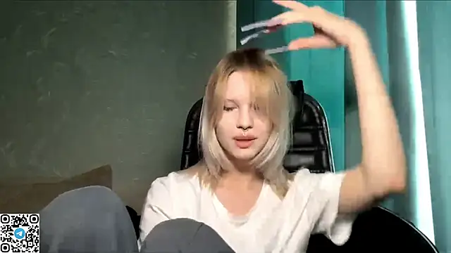 JessicaLowland online show from July 2026 10:21:01 AM