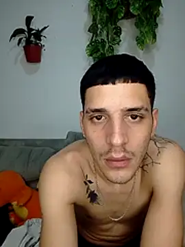 BoyMaxLatin online show from July 2026 07:15:02 AM