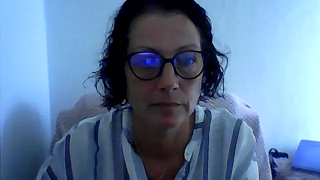 Arina9652 online show from July 2026 12:56:02 PM
