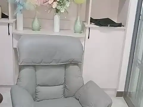 XIAxia00001 online show from July 2026 12:36:02 PM