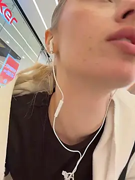 PollyDolly online show from July 2026 05:34:02 PM