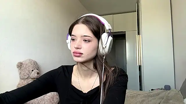 NicolleBarreto online show from July 2026 04:21:01 AM