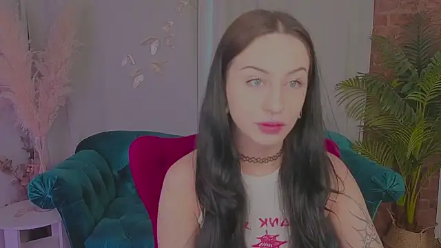 Snapshot of Coy_Emo_Princess chatting on July 2026 07:28:01 AM Coy Emo Princess online show from July 2026 07:28:01 AM