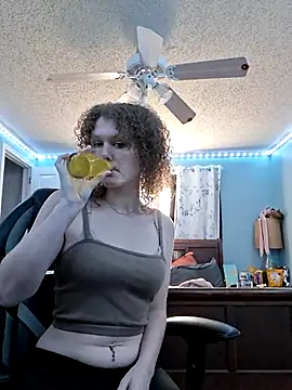 Snapshot of MaddieBoo1 chatting on July 2026 05:00:01 PM MaddieBoo1 online show from July 2026 05:00:01 PM