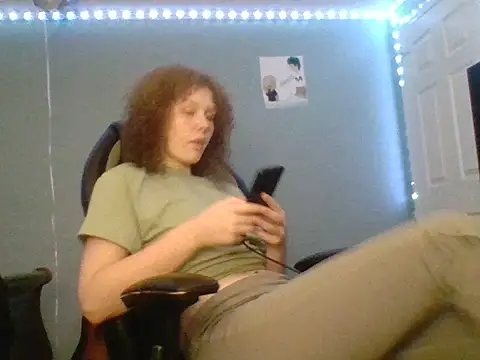 Snapshot of MaddieBoo1 chatting on July 2026 01:01:02 AM MaddieBoo1 online show from July 2026 01:01:02 AM