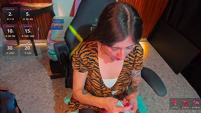 nina daft online show from July 2026 01:07:01 PM