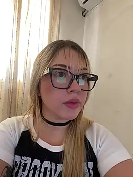 ZoeJhonson-1 online show from July 2026 04:50:01 PM