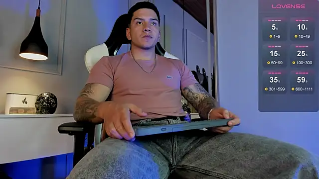 Fenix Rocks online show from July 2026 08:28:02 PM