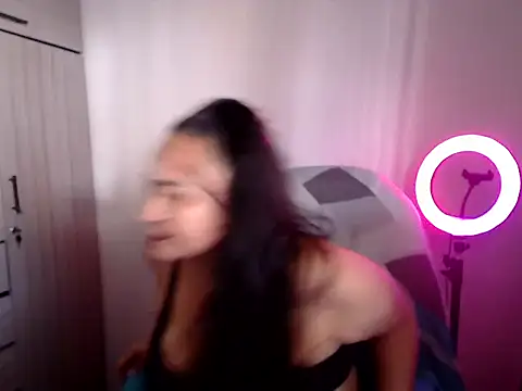 Dannycalienta21 online show from July 2026 06:20:01 PM