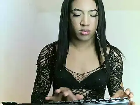 Esmeralda farias online show from July 2026 09:56:02 PM