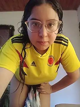 kitty valer online show from July 2026 06:37:02 PM