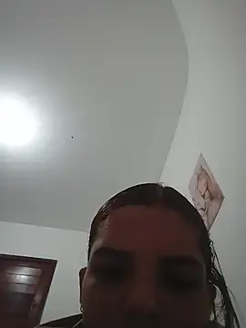 Snapshot of sillerzinha chatting on July 2026 06:44:02 AM sillerzinha online show from July 2026 06:44:02 AM