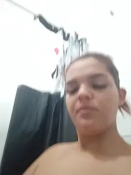 Snapshot of sillerzinha chatting on July 2026 04:26:02 PM sillerzinha online show from July 2026 04:26:02 PM