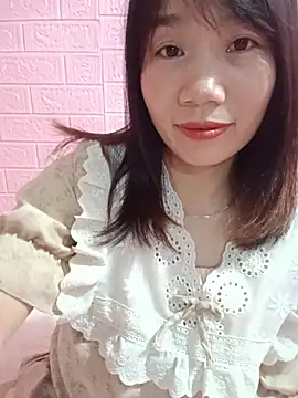 Yimy19 online show from July 2026 03:21:02 PM