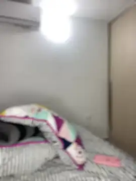 riri brunnete online show from February 2025 04:00:01 PM