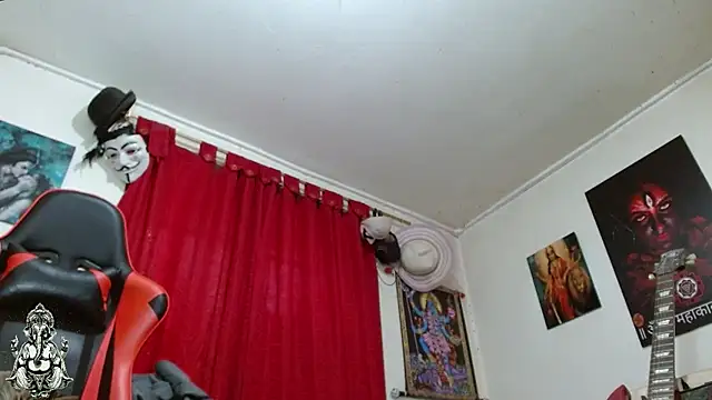 Amanda Valeska online show from July 2026 06:20:01 PM