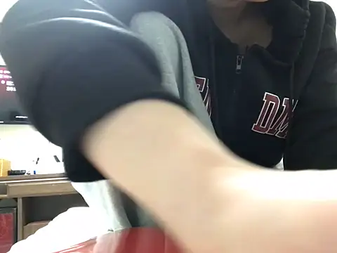 hypekittyboy online show from July 2026 06:20:01 PM