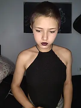 Vickyinloveee online show from July 2026 04:47:02 PM