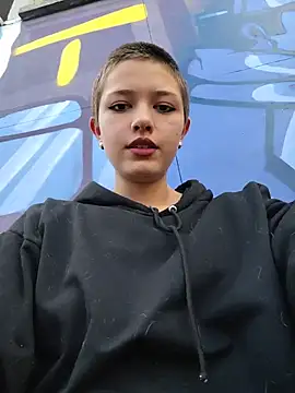 Vickyinloveee online show from July 2026 09:03:02 PM