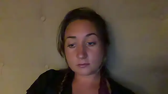 katiecakesss online show from July 2026 01:59:02 AM
