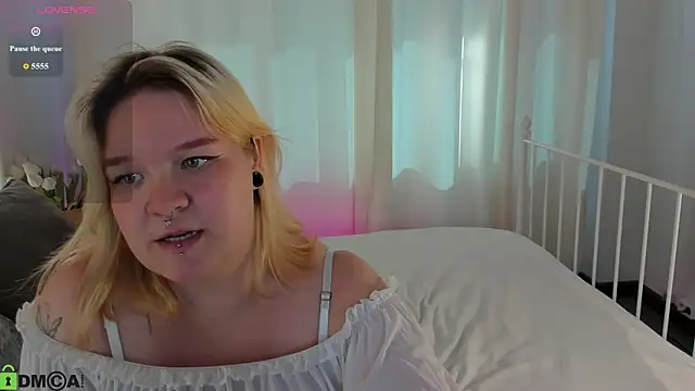 Alice Suun online show from July 2026 09:38:02 AM