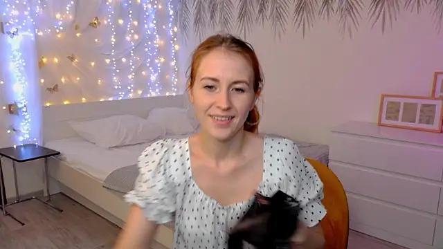 LeonaFoxx online show from July 2026 07:17:02 AM