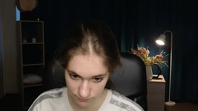 MuoiSlattery online show from July 2026 08:01:02 AM