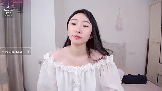 Snapshot of VeronicaDaugherty chatting on July 2026 10:33:01 AM VeronicaDaugherty online show from July 2026 10:33:01 AM