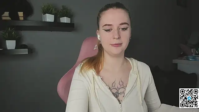 Betany foxs online show from July 2026 02:40:01 AM
