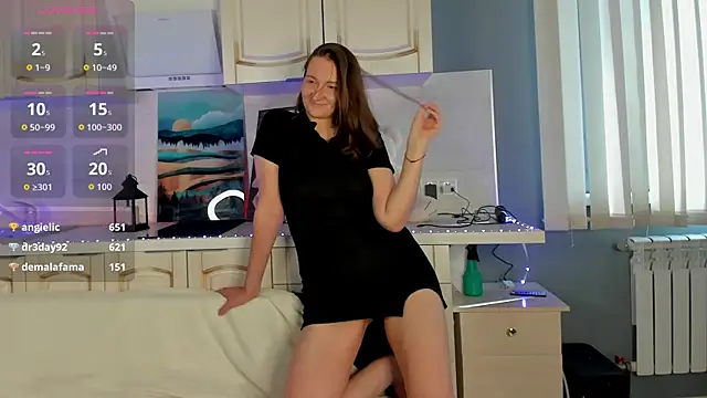 May Estelle online show from July 2026 09:27:01 AM
