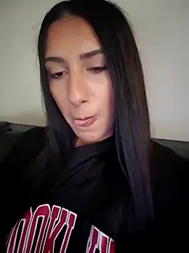 Andreea C online show from July 2026 03:32:01 PM