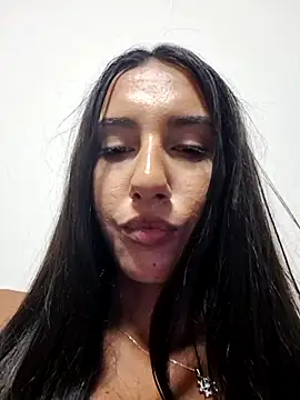 Andreea C online show from July 2026 04:39:33 PM