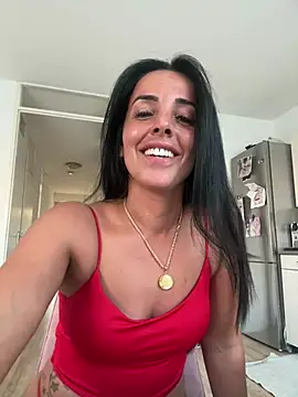 diamantje32 online show from July 2026 06:38:02 PM
