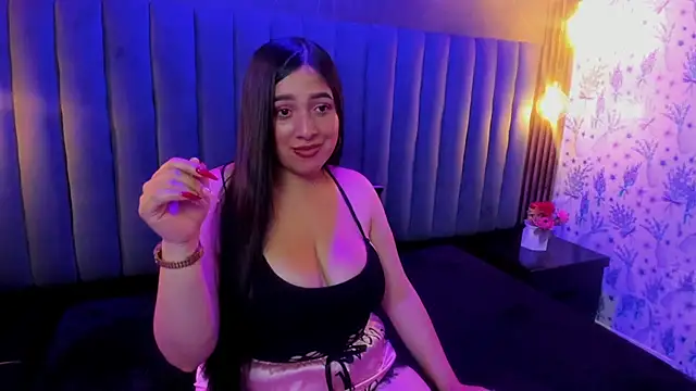 Sarai Honeey online show from July 2026 07:50:01 PM