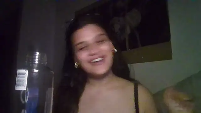 kaviahxx18 online show from July 2026 03:20:01 PM