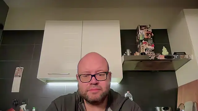 theitalianbear online show from November 2025 12:02:02 AM