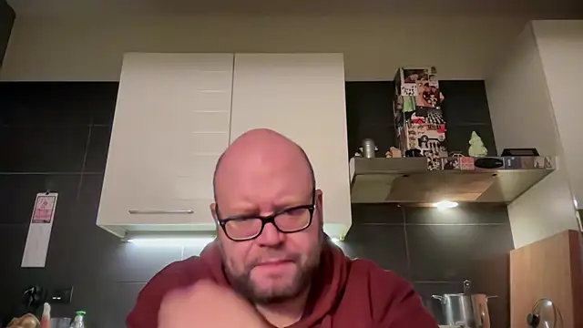 theitalianbear online show from February 2026 06:44:01 PM