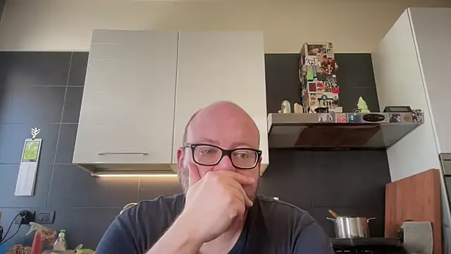 theitalianbear online show from May 2026 09:25:01 AM