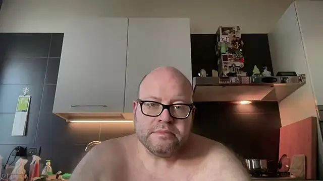 theitalianbear online show from May 2026 04:31:01 AM